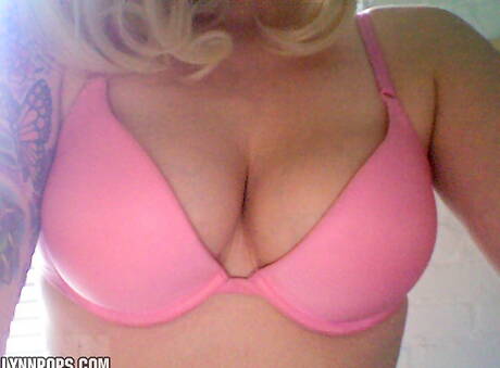 Pink Velvet Vault invite you to explore a free pictures with Lynn Pops xxx gallery 241315